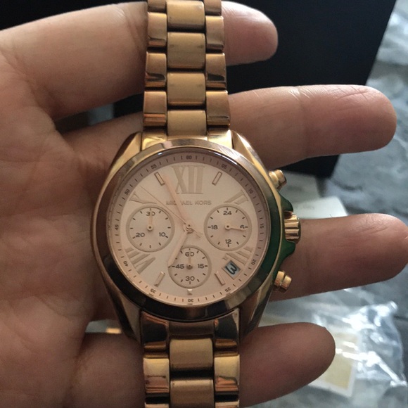 Michael kors rose gold watch - Picture 4 of 6